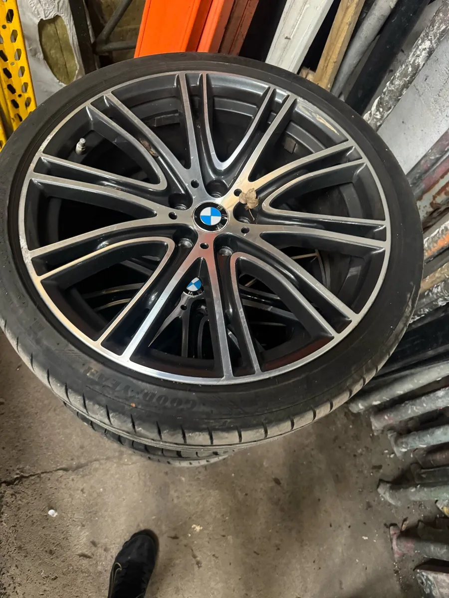 G30 - Image 1