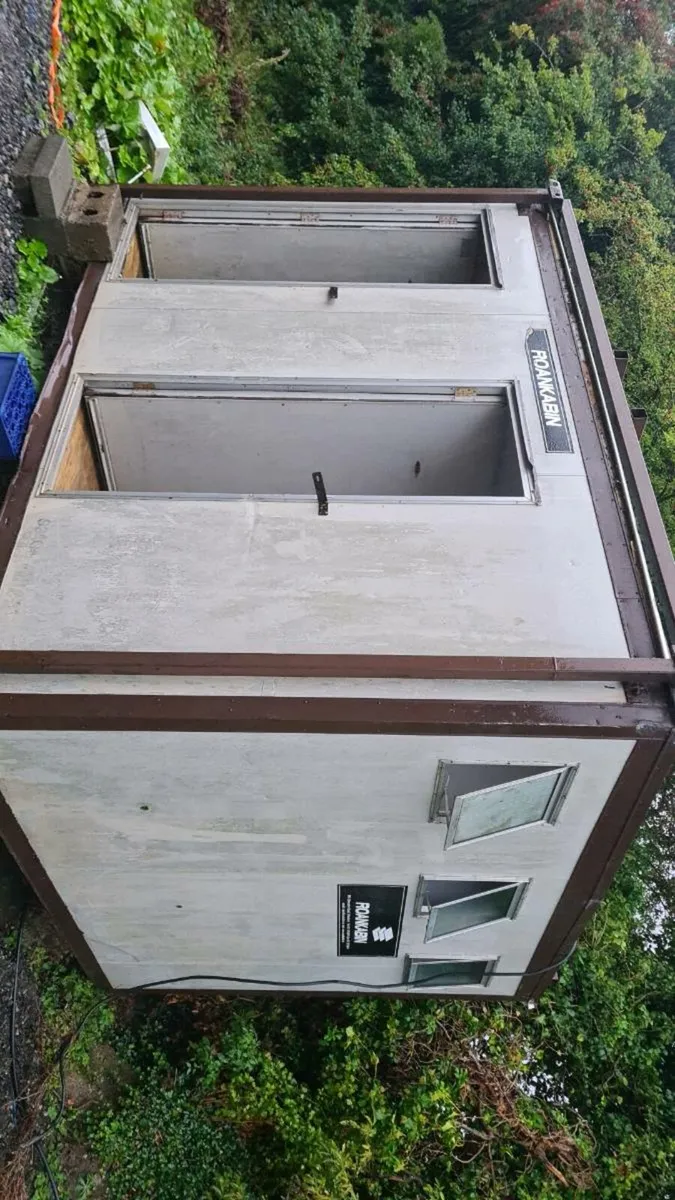 Toilet 12 x10 - Image 2