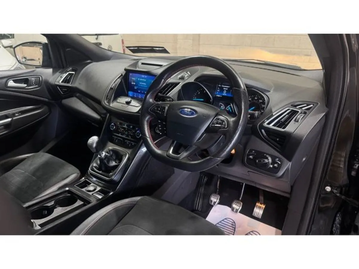 Ford Kuga 1.5 Tdci St-line 120PS 5DR - Image 2