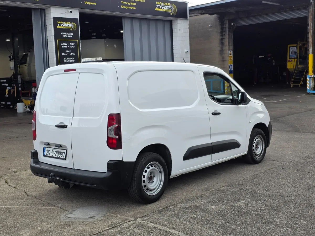 Citroen Berlingo 2021 - Image 3