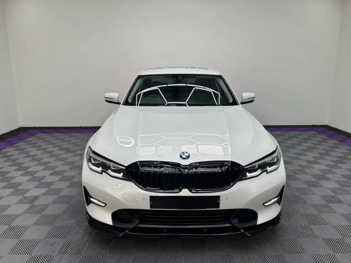 BMW 3 series 2020 - Image 1