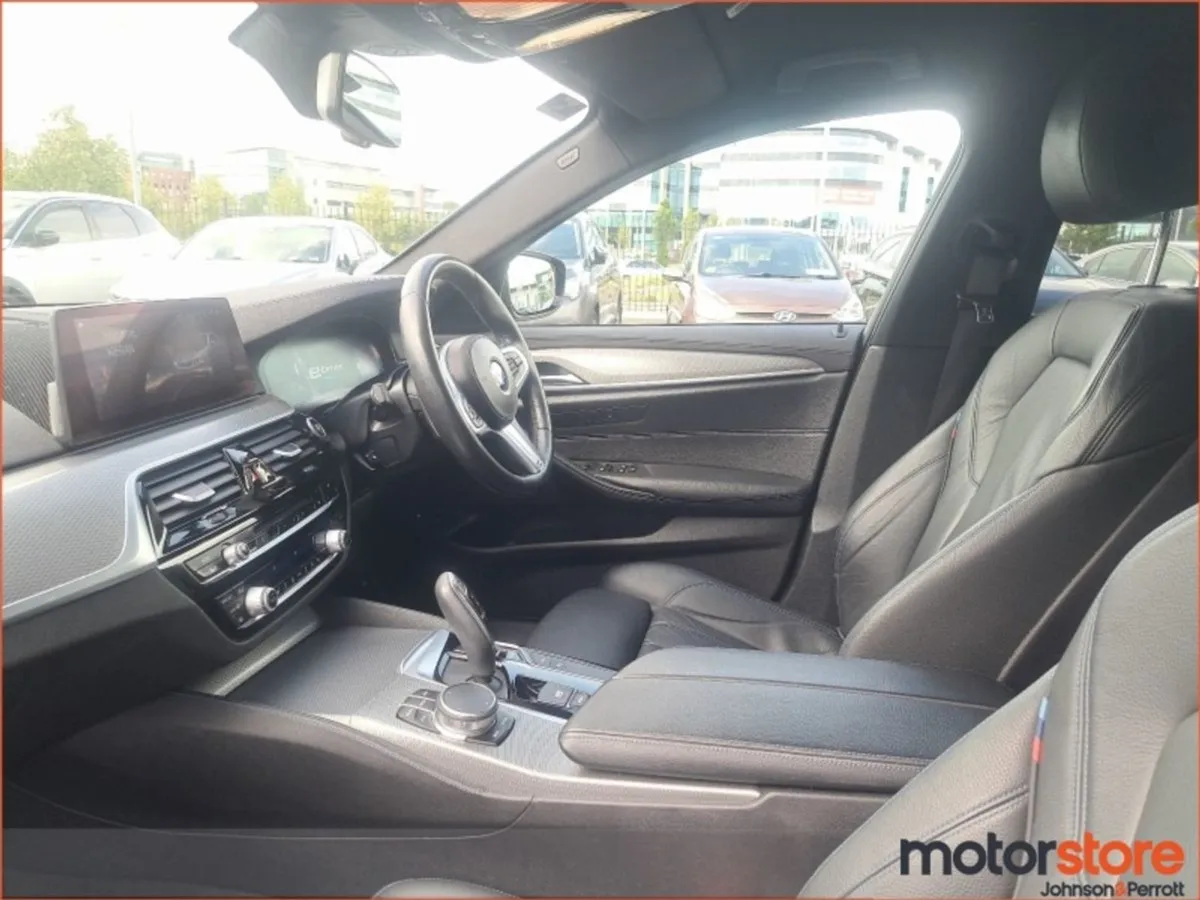 BMW 5 Series 530e M Sport Auto - Image 3