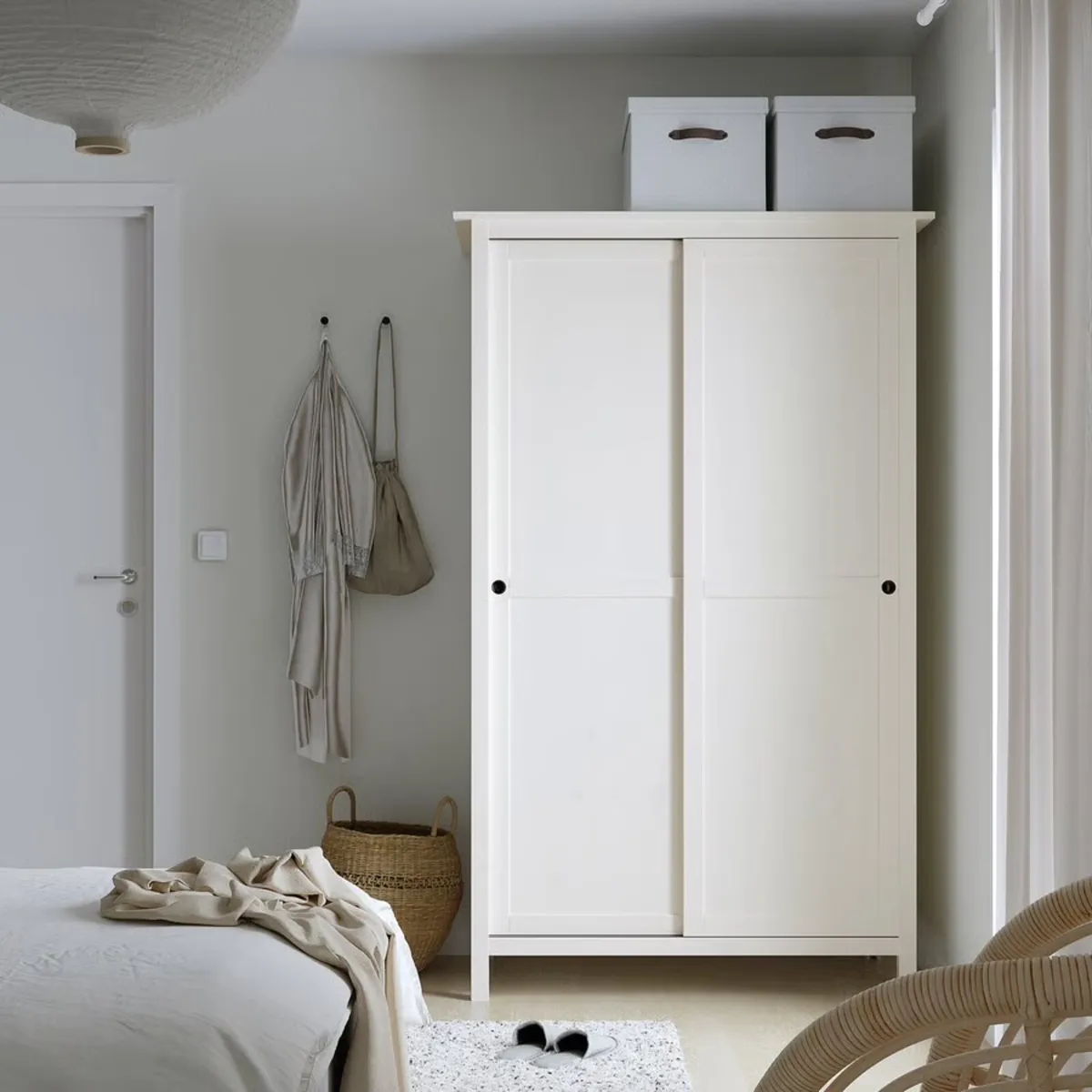Hemnes ikea sliding wardrobe - Image 2