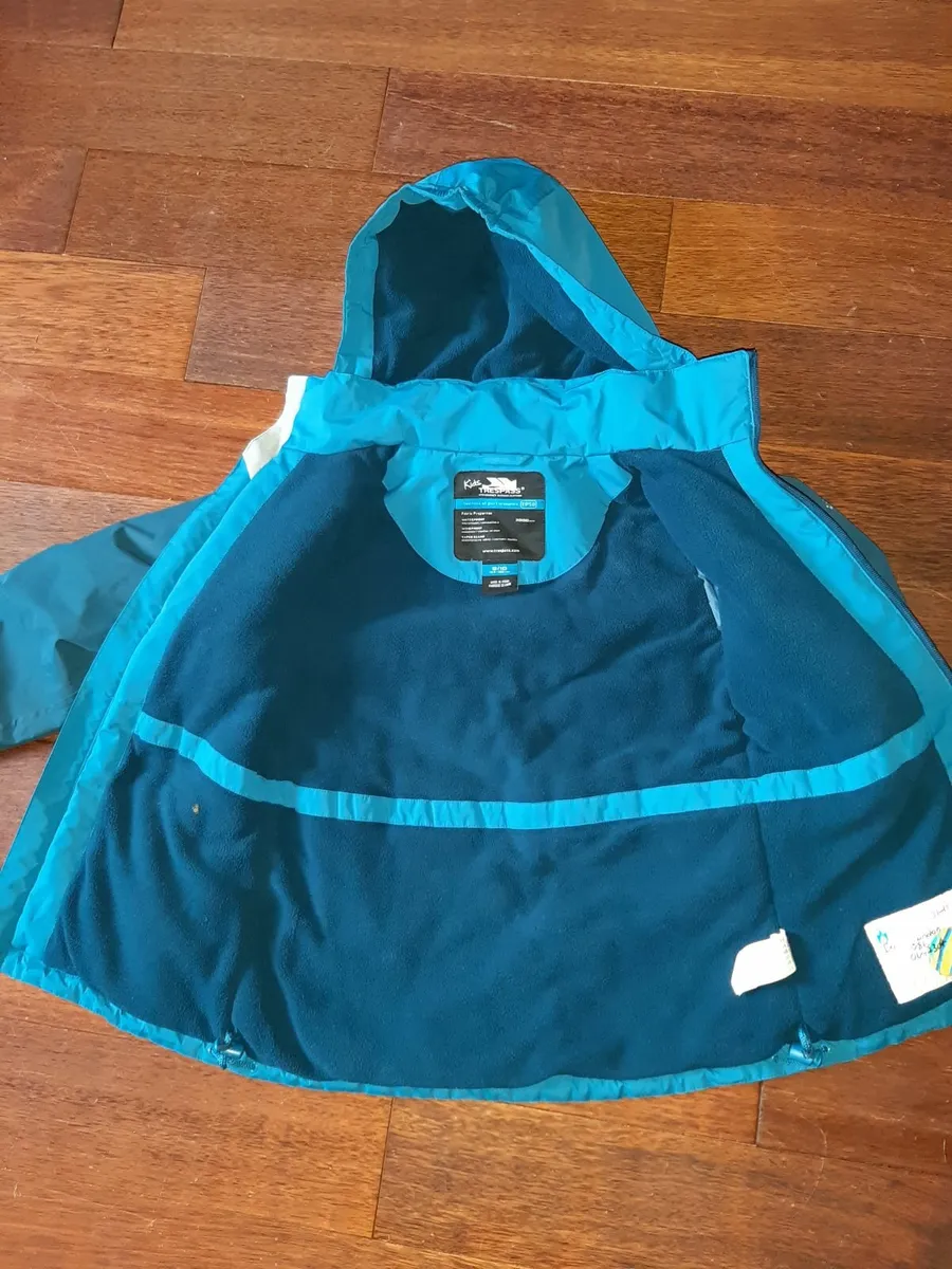 Trespass waterproof & windproof coat age 9/10 yrs - Image 4