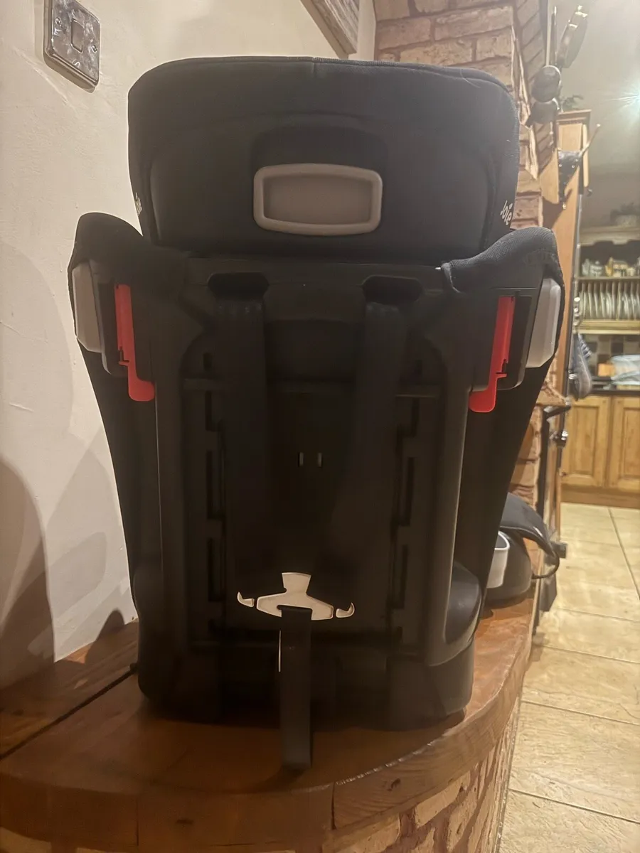 Car Seat - Image 4