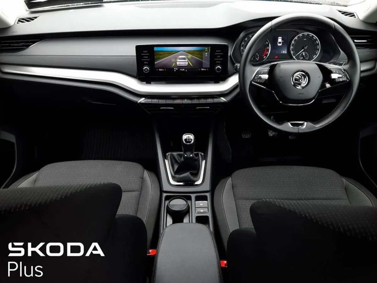 Skoda Octavia Octavia AMB 2.0tdi 115HP - Image 2