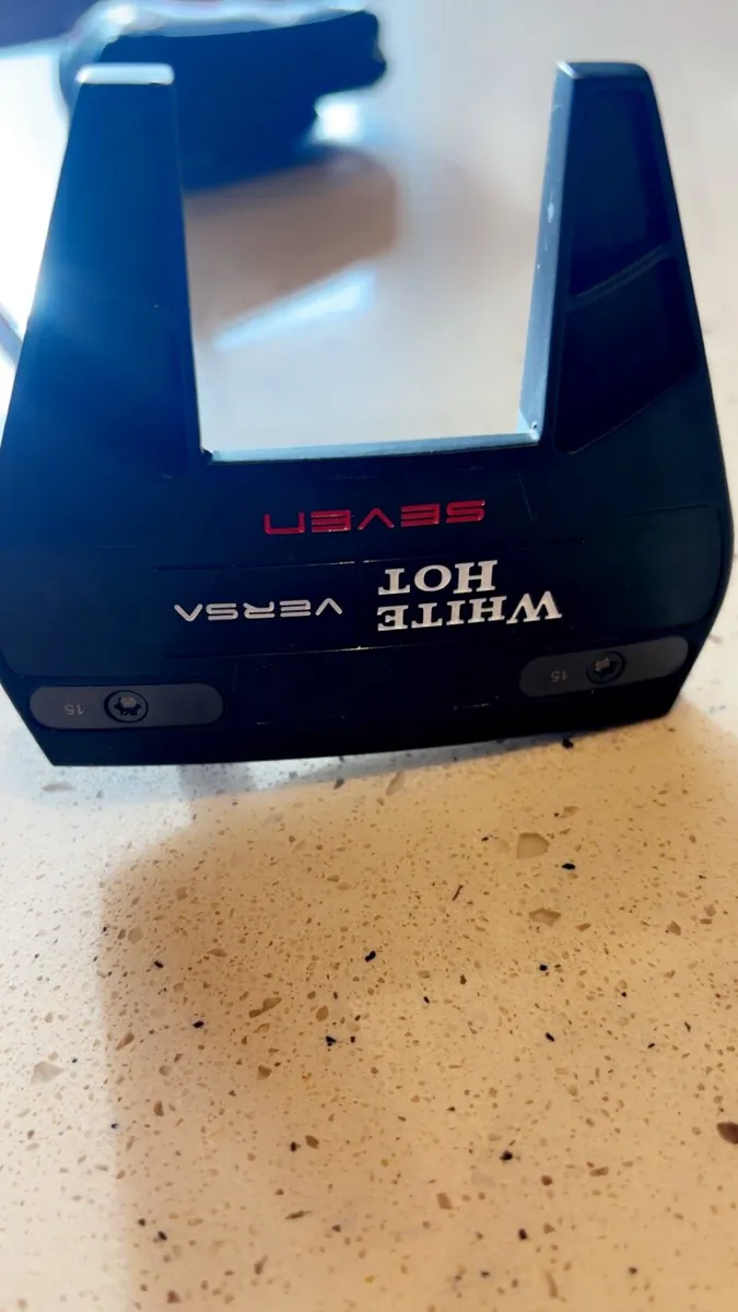 Odyssey White Hot Versa Seven Putter - Image 4
