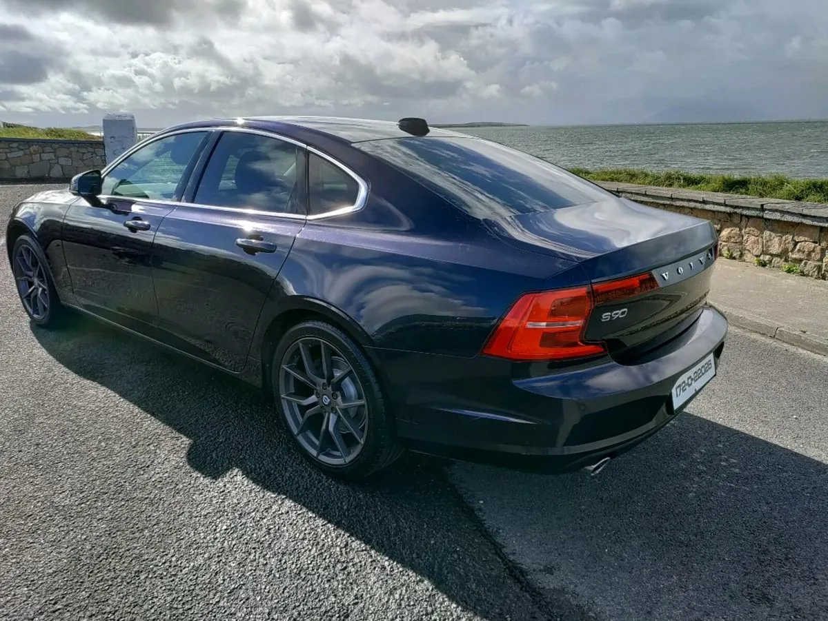 2017 Volvo s90 - Image 4