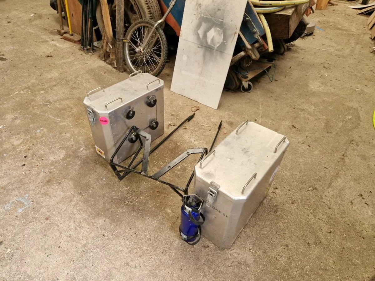 Aluminium side boxes - Image 4
