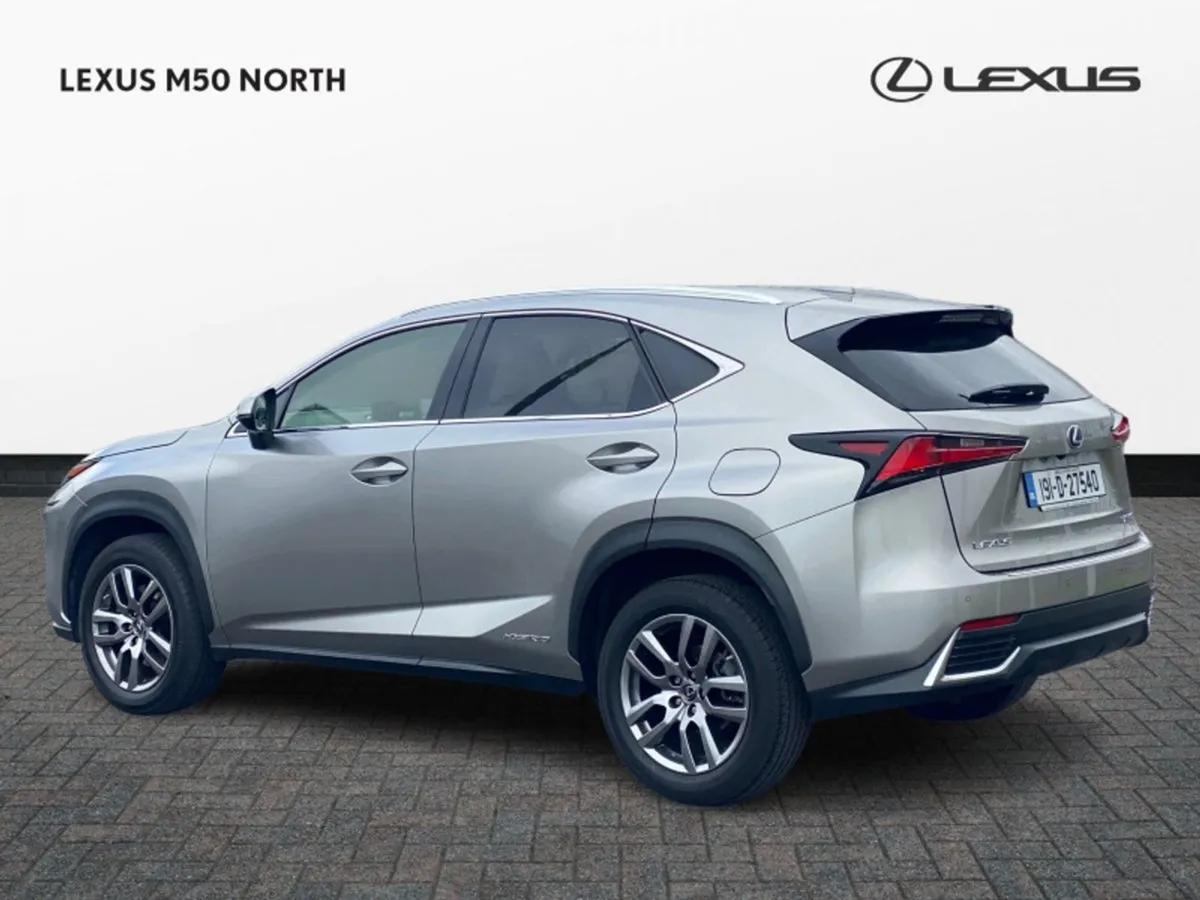Lexus NX 300h Executive - Image 3