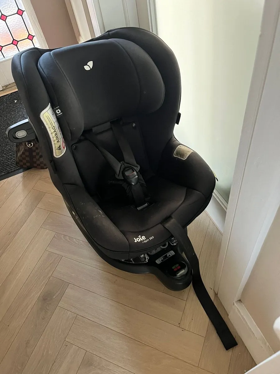 Car seat - Image 1