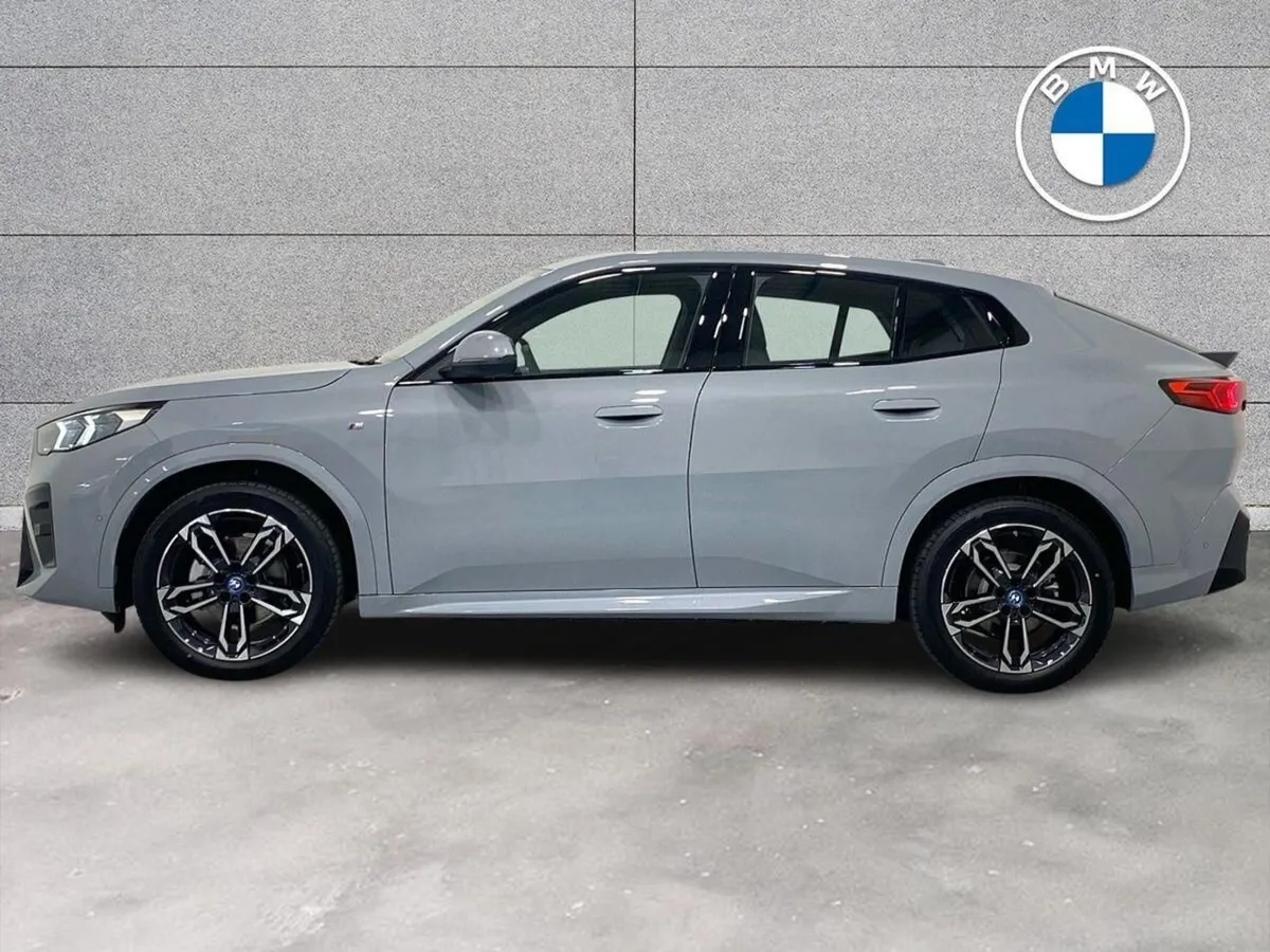BMW iX2 Edrive20 M Sport - Image 3