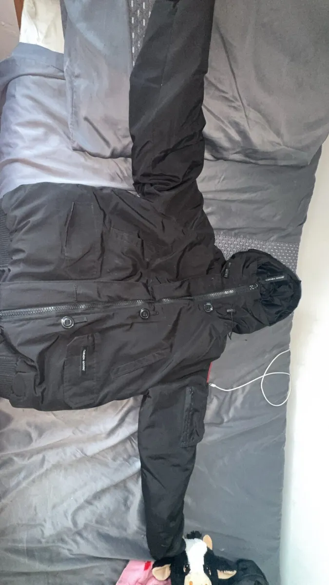 Canada Goose Bomber Jacket - Image 2