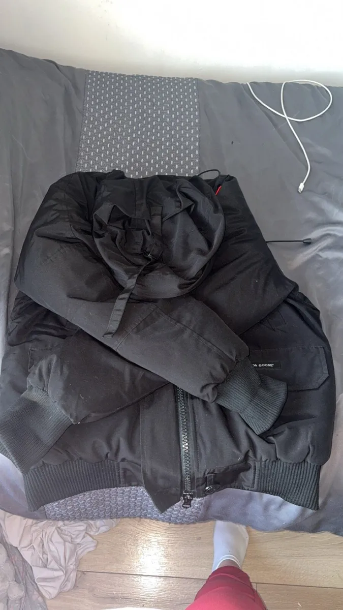 Canada Goose Bomber Jacket - Image 4