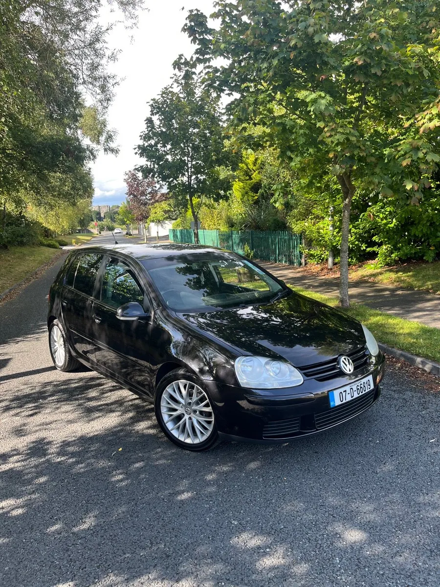 Black 2007 VW Golf 1.4 Manual - Image 1