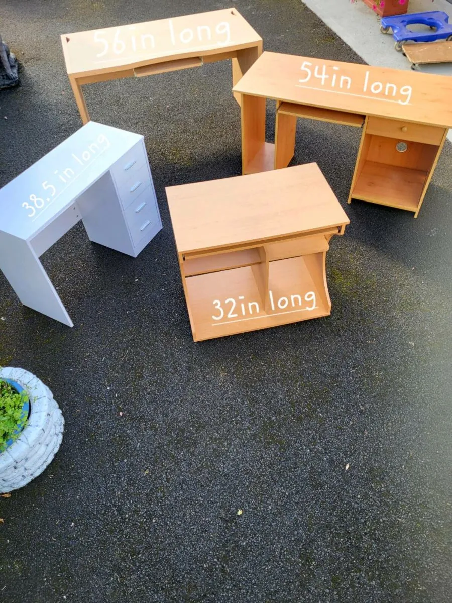 Various desks for sale - Image 1
