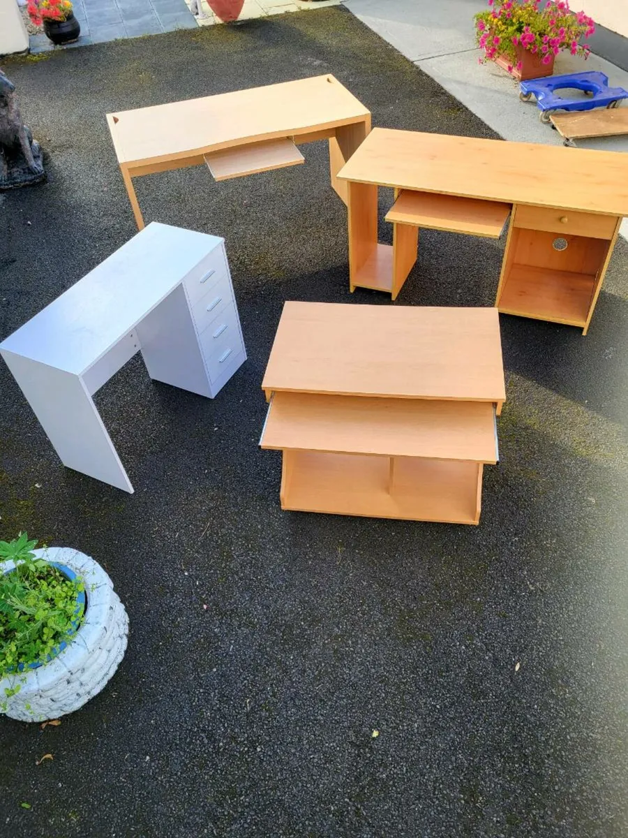 Various desks for sale - Image 2