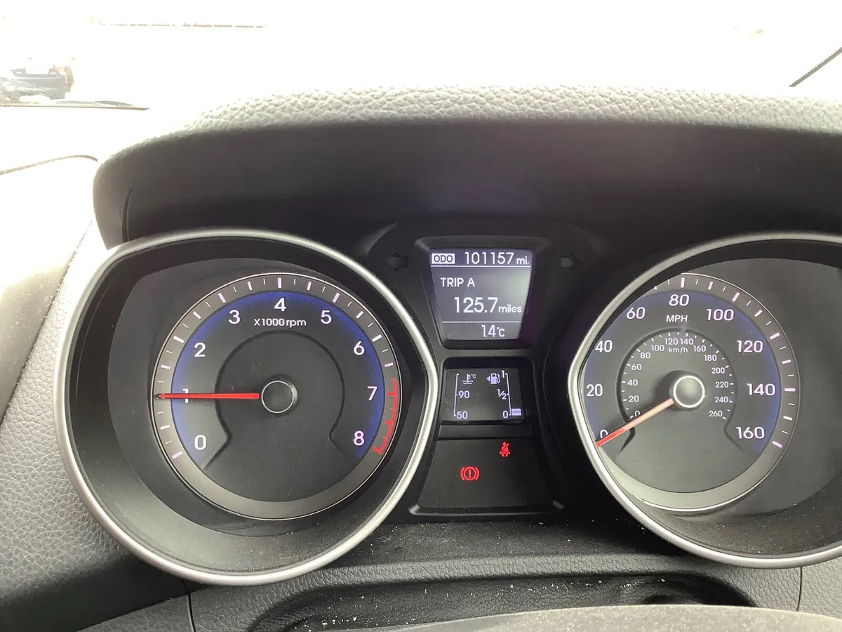 141 Hyundai i30  1.4 petrol..new nct..serviced - Image 3