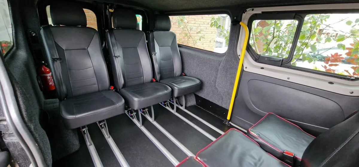 Renault Trafic 2015 - Image 2