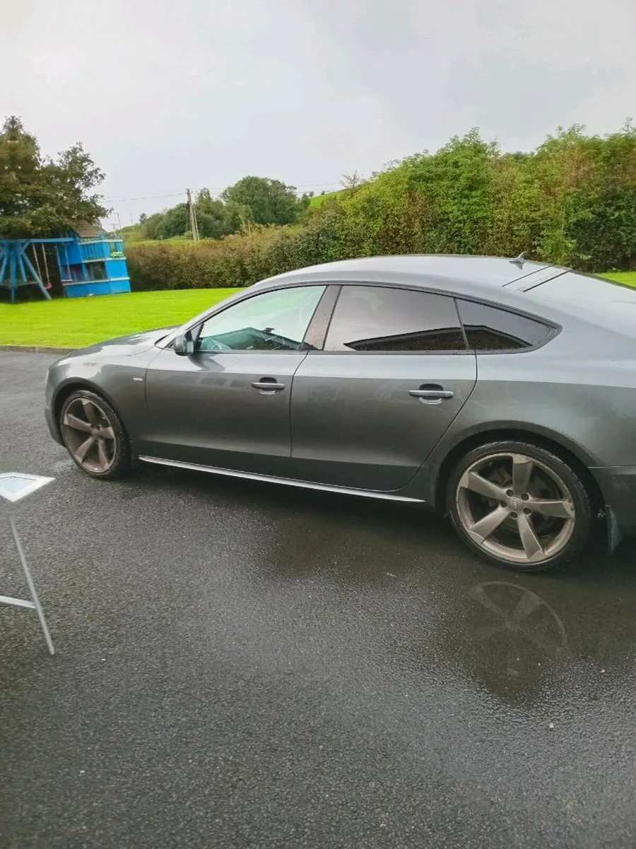 Audi a 5 - Image 1