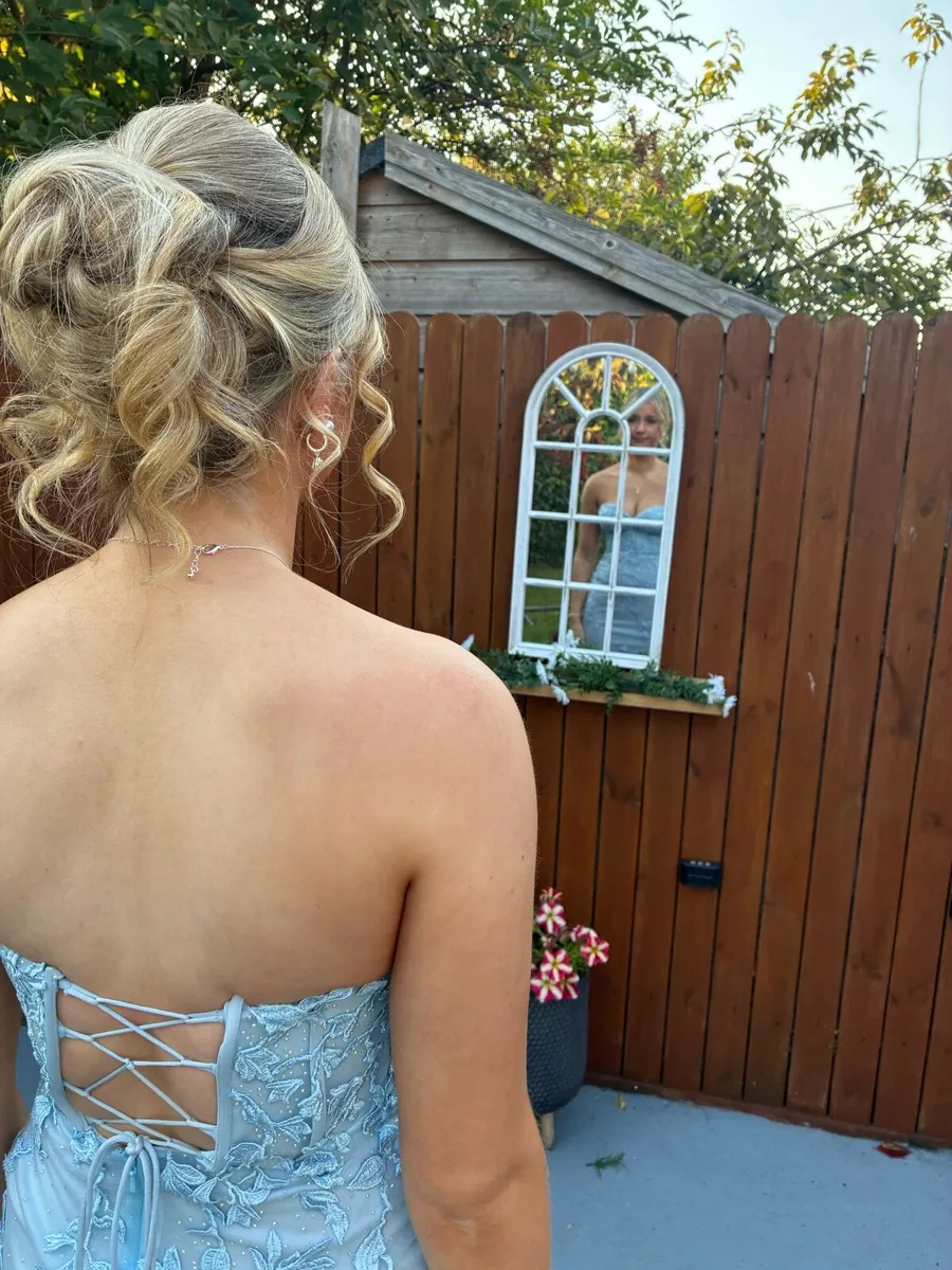 Debs dress - Image 3