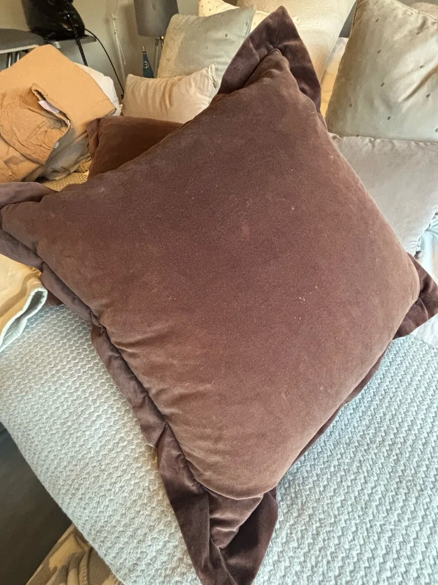 Cushions - Image 2