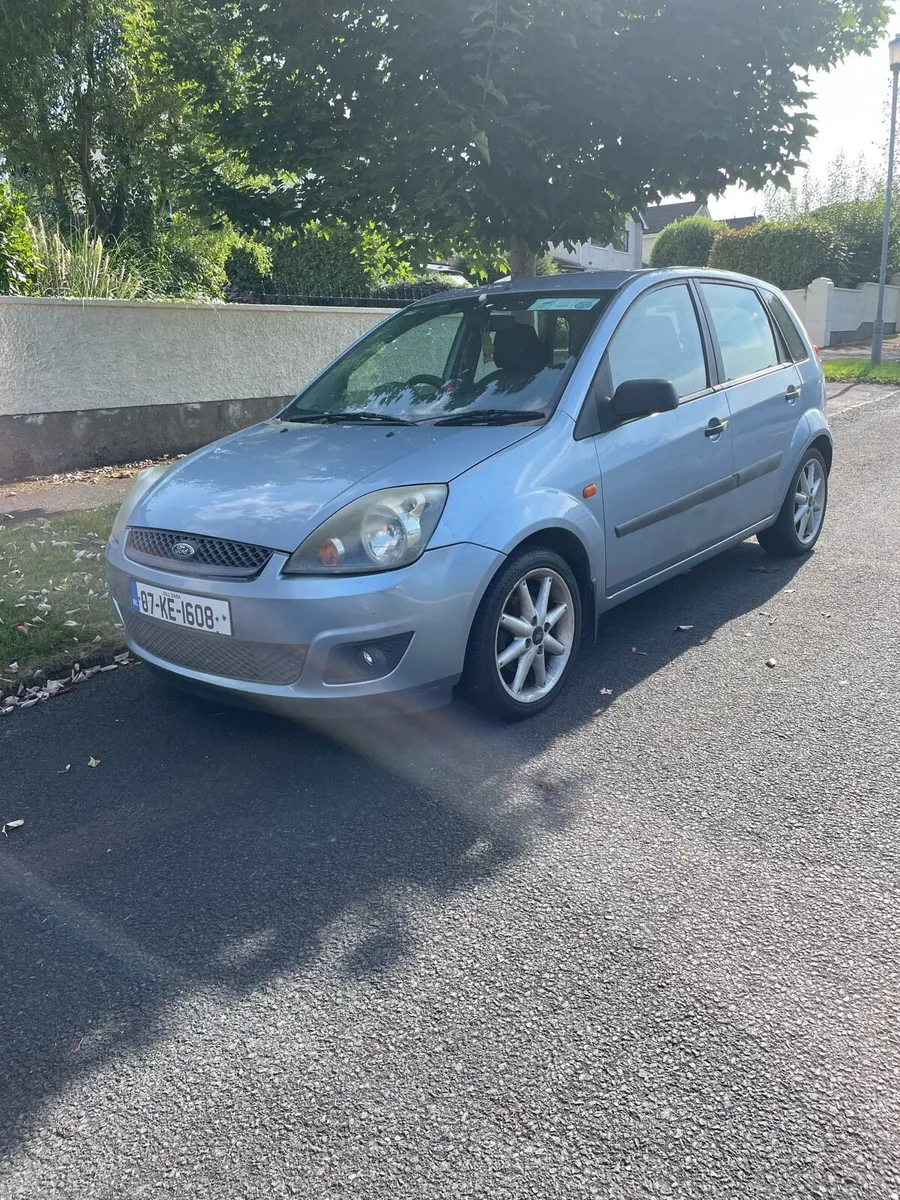 Ford Fiesta 2007 1.2l - Image 2