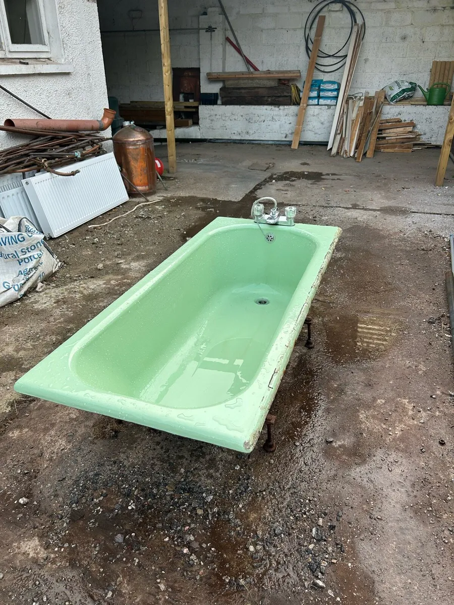 Cast Iron Bathtub - Image 2