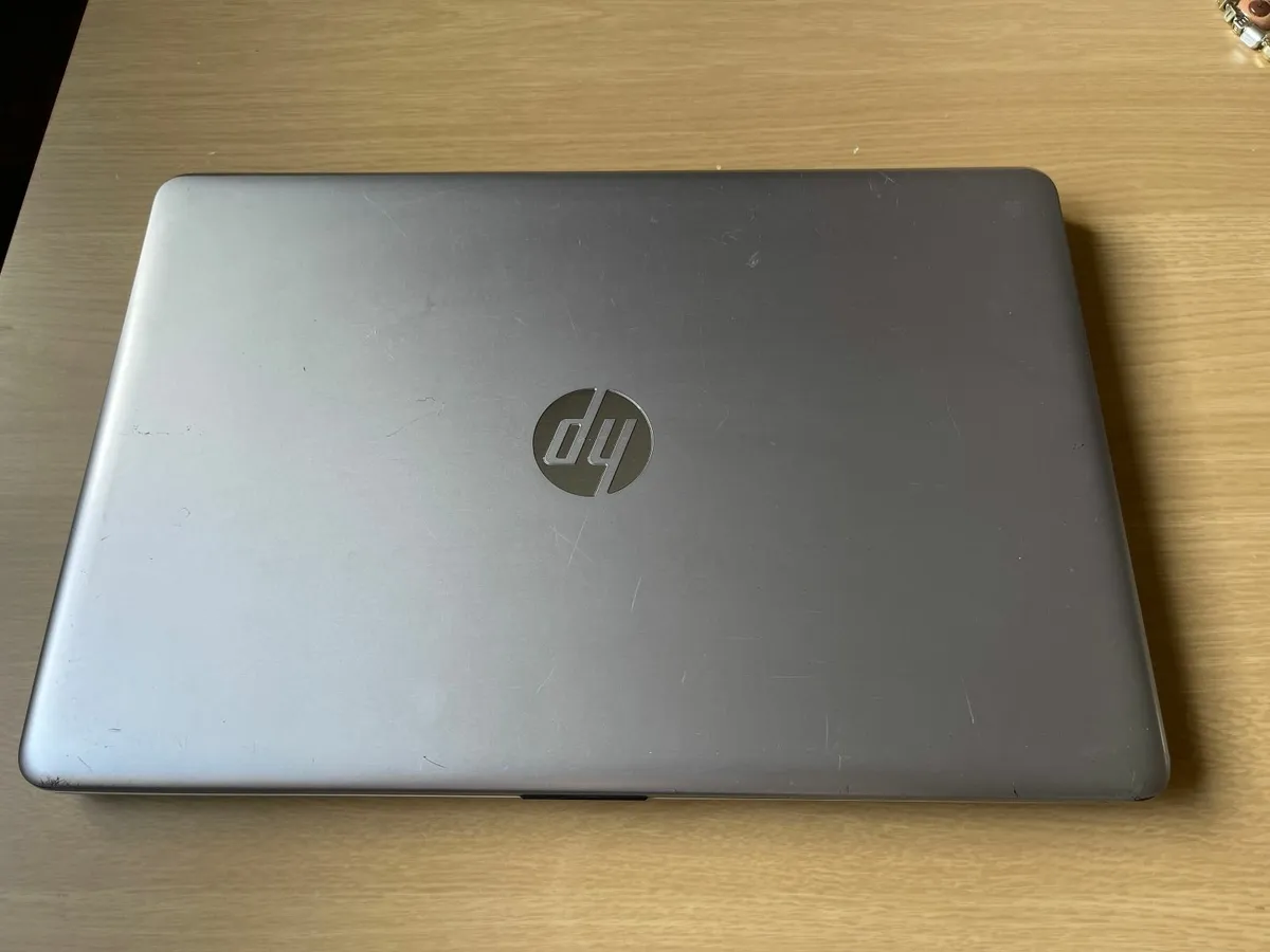 HP 250 G6-i5-16GB-256GB SSD - Faulty Battery - Image 2