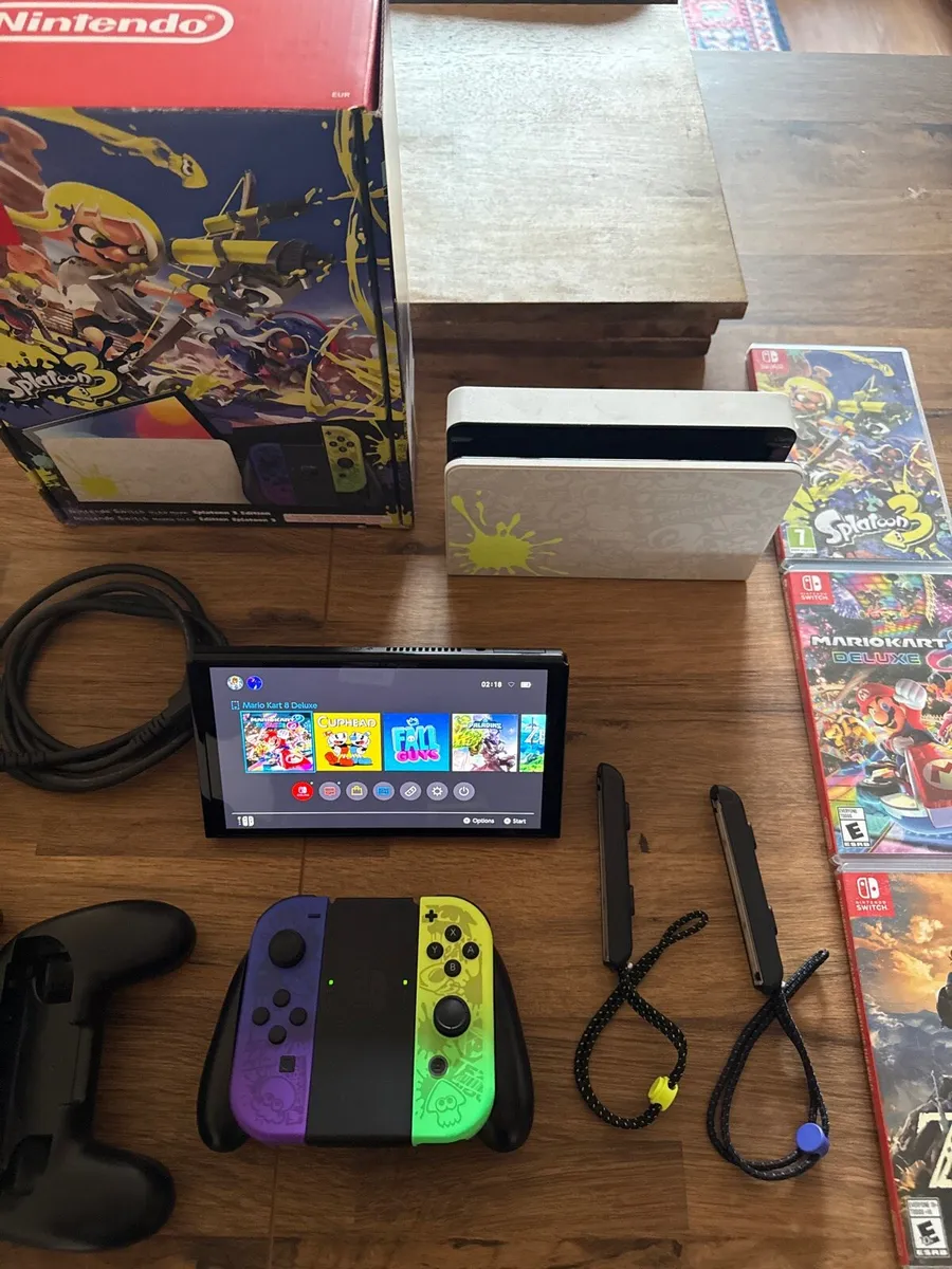 Nintendo Switch OLED (Splatoon 3 limited edition) - Image 2