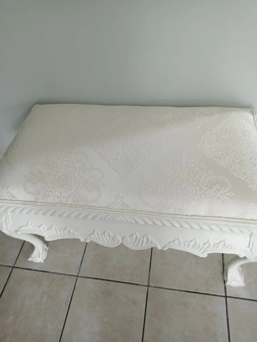 Bedroom Seat - Image 3