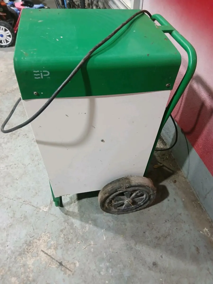 EBAC BD150 INDUSTRIAL DEHUMIDIFIER - Image 2