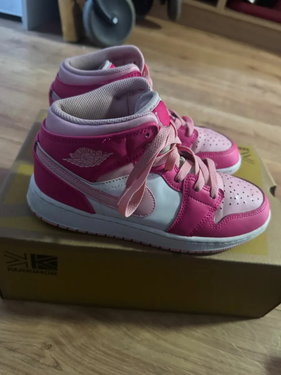 Shoes - Image 2
