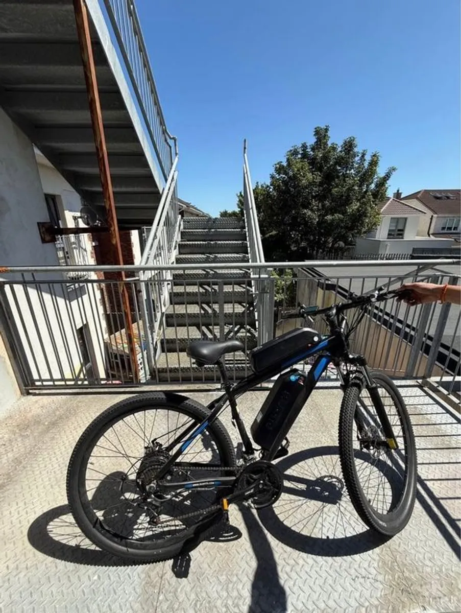 Cycle - Image 1