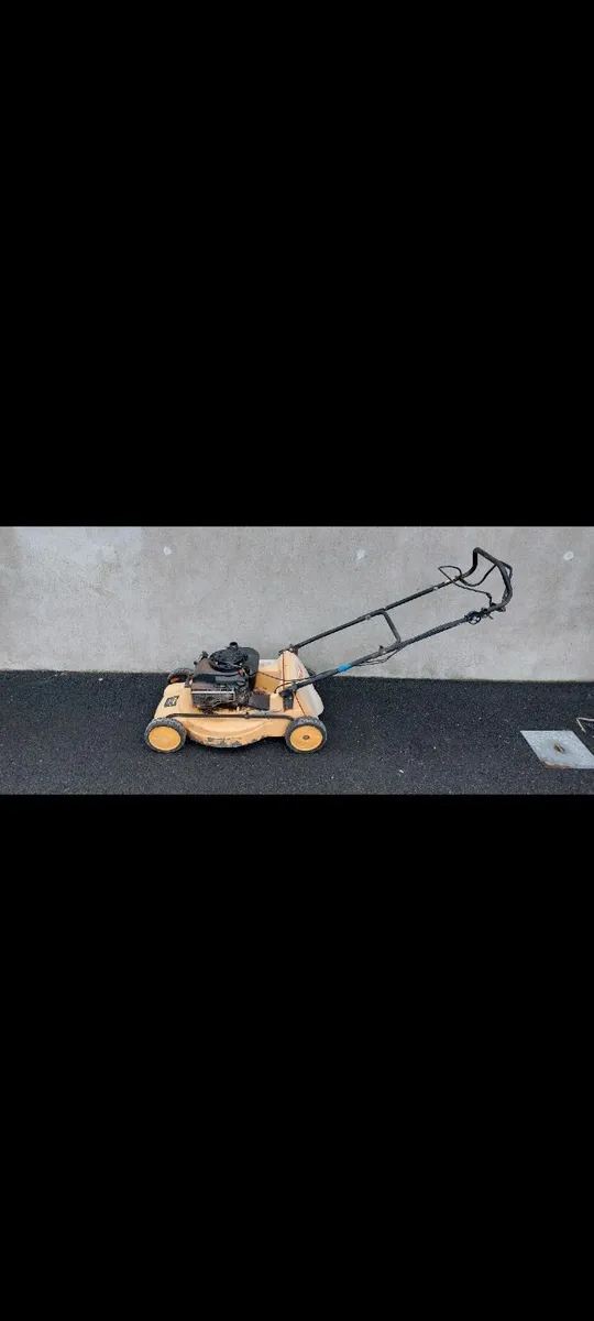 Lawnmower body for sale. - Image 2
