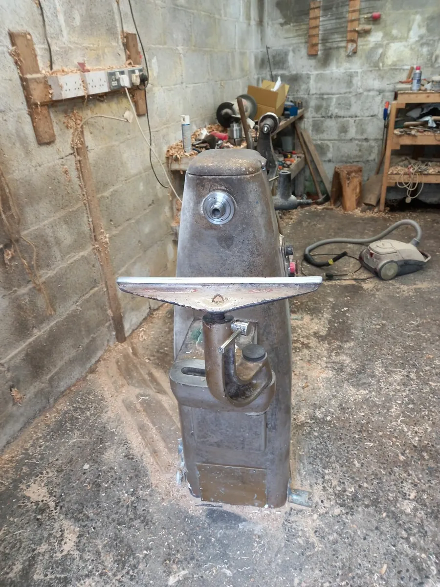 Woodturning lathe - Image 3