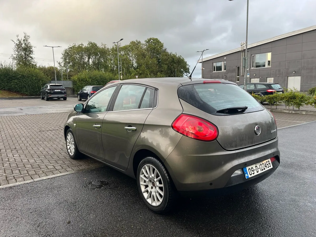 FIAT BRAVO 2.0 TDI 165 BHP STANDARD NCTED - Image 3