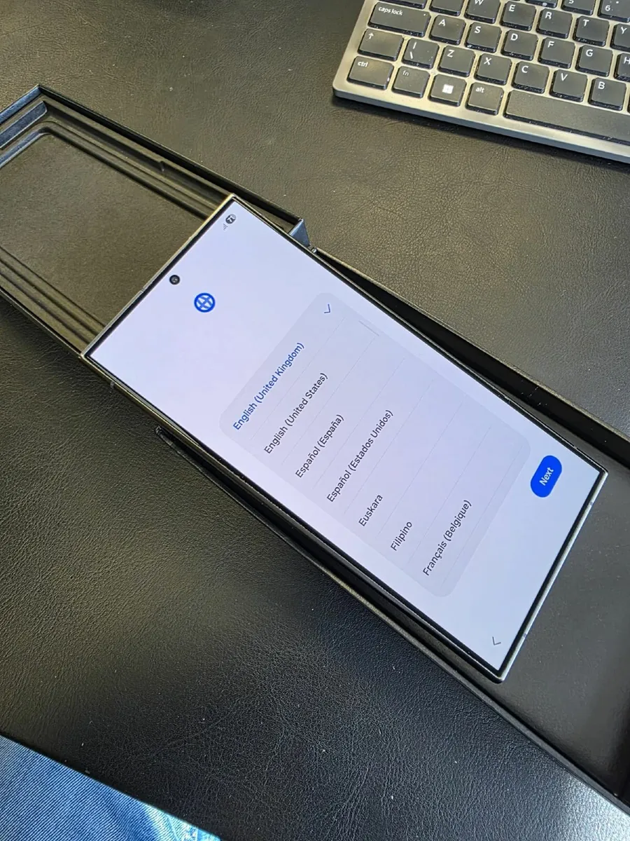 samsung S24 Ultra 256gb unlocked with warranty - Image 1