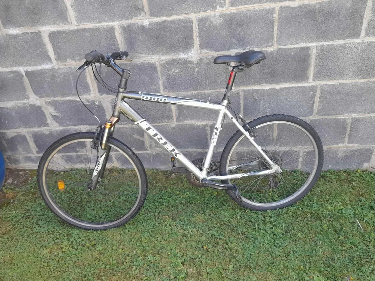 Trek bike for sale in very good working order - Image 2