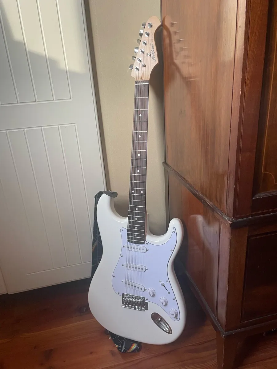 Guitar and Amp - Image 2