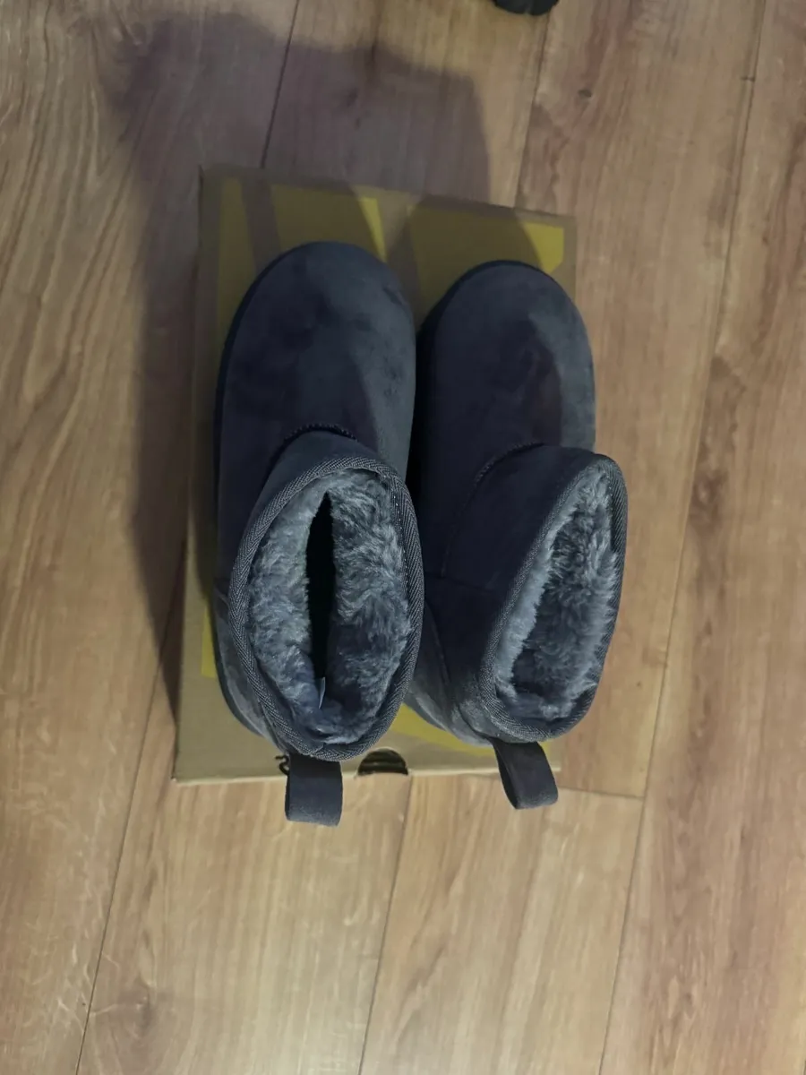 Shoes - Image 2