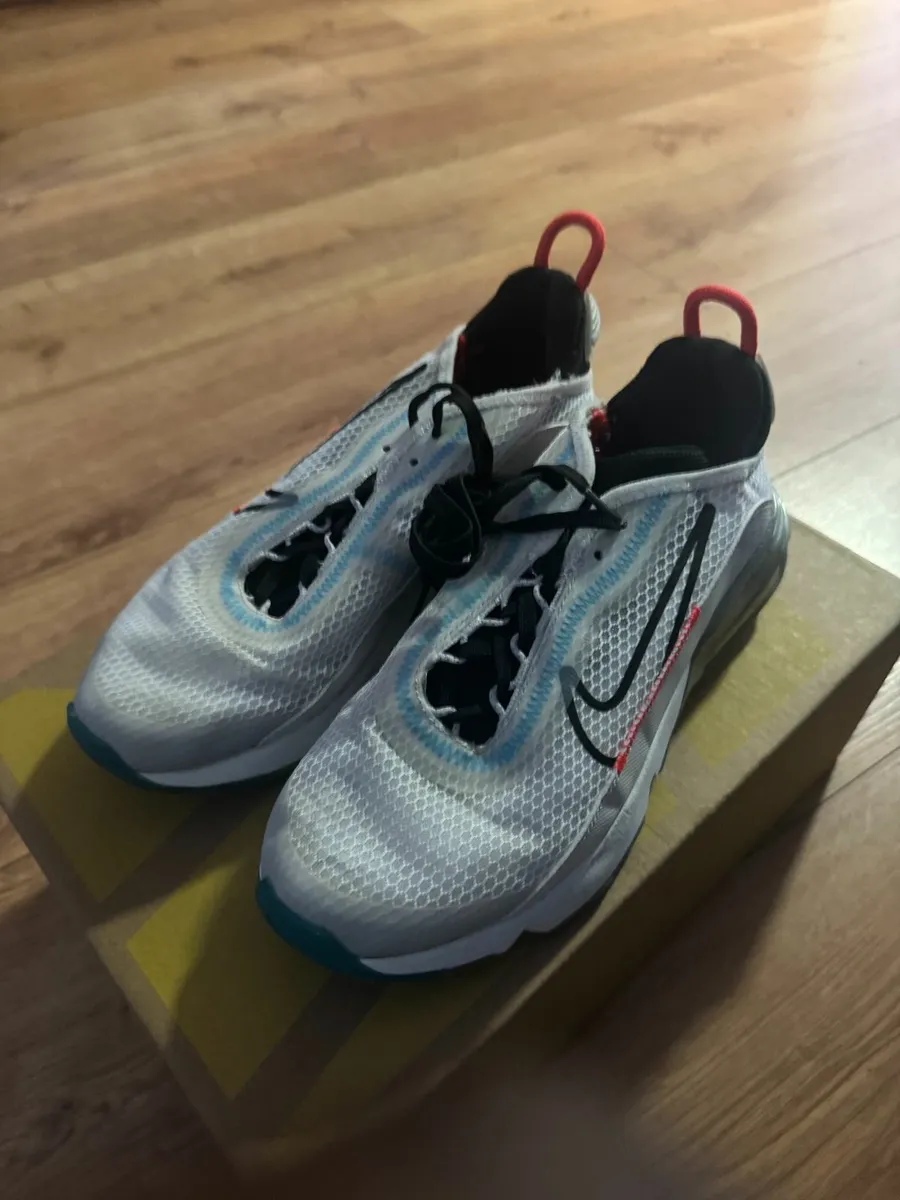 Shoes - Image 2