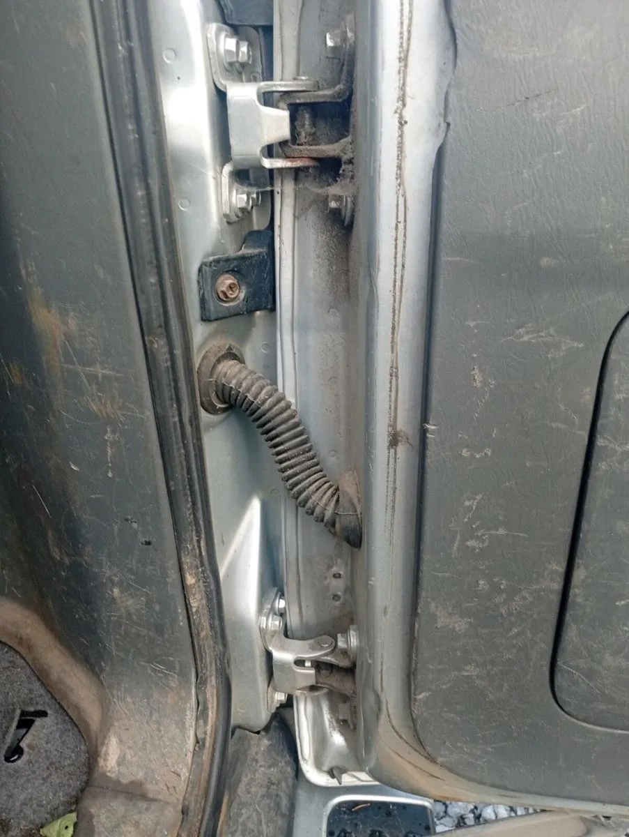 Landcruiser back door - Image 4