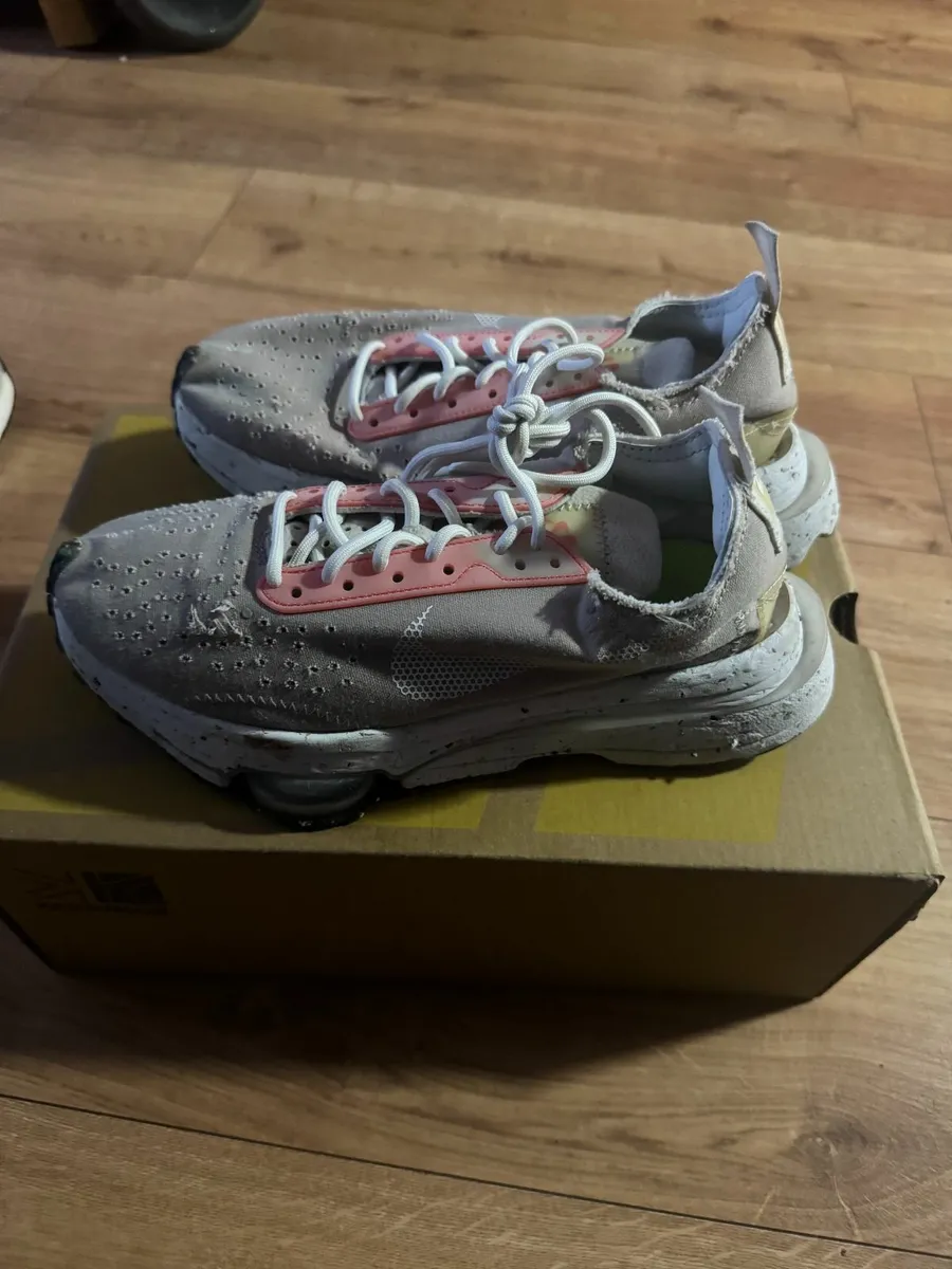 Shoes - Image 2