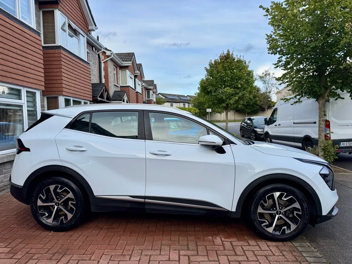 2022 Kia Sportage K2 Diesel 1.6 Manual - Image 2