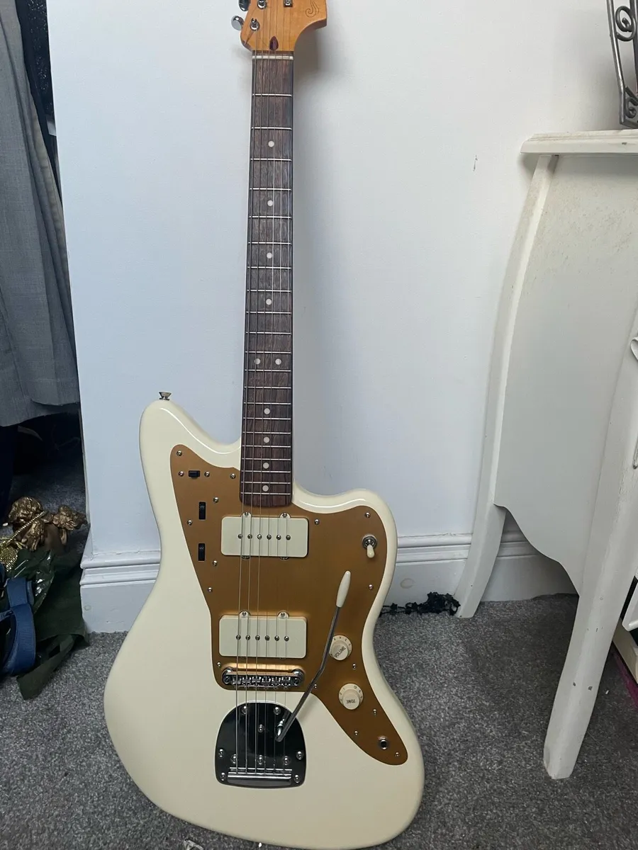 Squier J Mascis Jazzmaster - Image 4