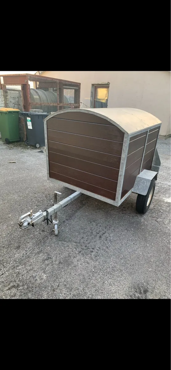 Dog Box - Image 2