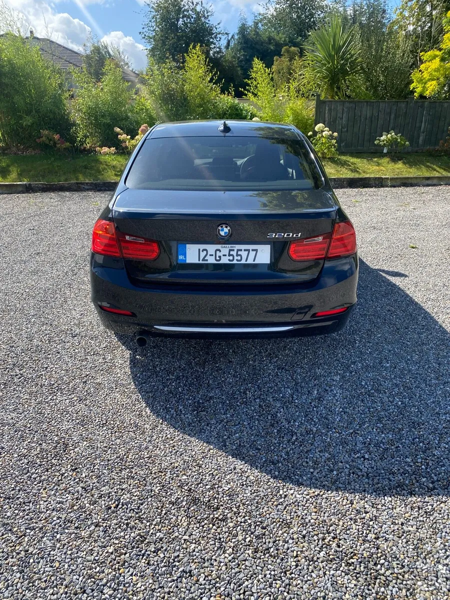 Car - Image 2