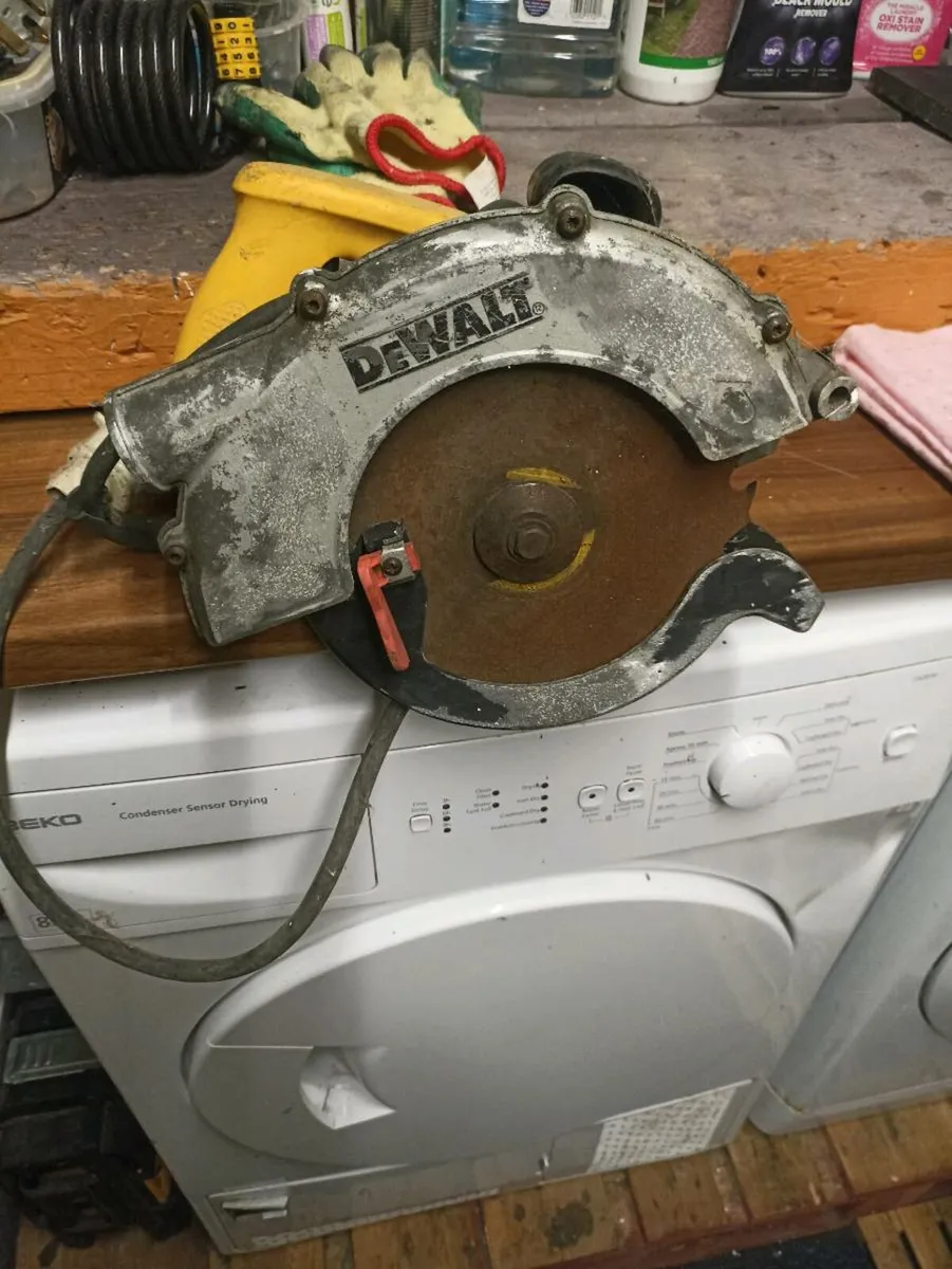 De Walt Circular Saw - Image 2