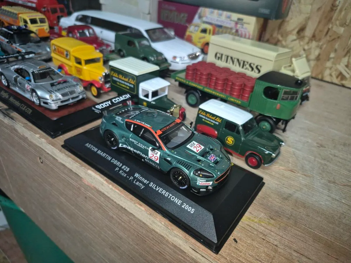 Joblot of 32 models 1/50 & 1/43 - Image 3